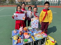 【碧小·德育】“学雷锋 做慈善 践诚朴”红领巾义卖活动